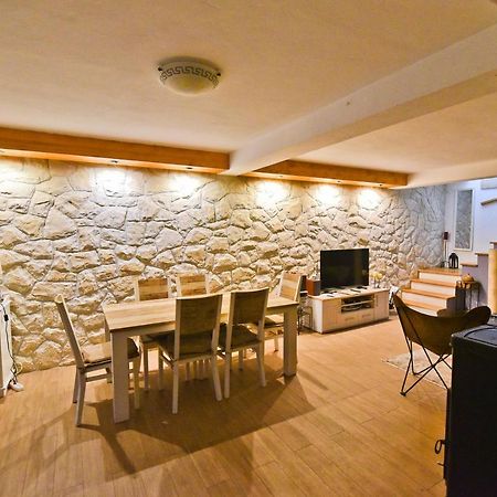 Holiday Home Taras Smilcic Exterior foto